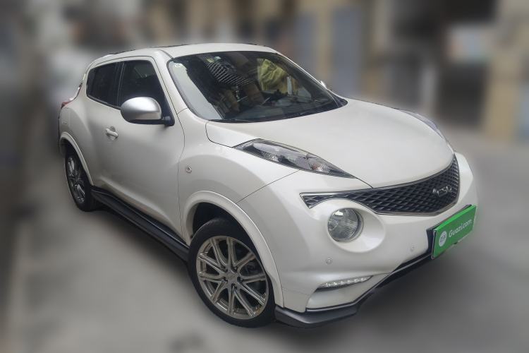 Used Infiniti ESQ 2014 1.6L Spontaneous Edition Front Right 45 Deg
