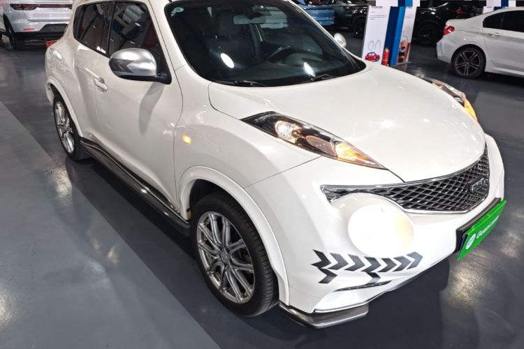 Used Infiniti ESQ 2014 1.6L Spontaneous Edition Front Right 45 Deg