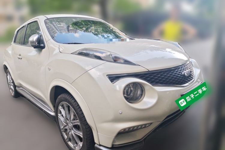 Used Infiniti ESQ 2014 1.6L Spontaneous Edition Front Right 45 Deg