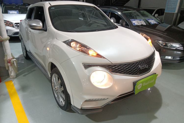 Used Infiniti ESQ 2014 1.6L Spontaneous Edition Front Right 45 Deg
