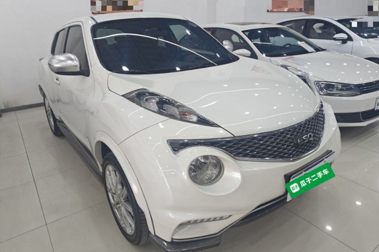 Used Infiniti ESQ 2014 1.6L Spontaneous Edition Front Right 45 Deg