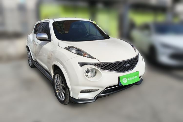 Used Infiniti ESQ 2014 1.6L Spontaneous Edition Front Right 45 Deg