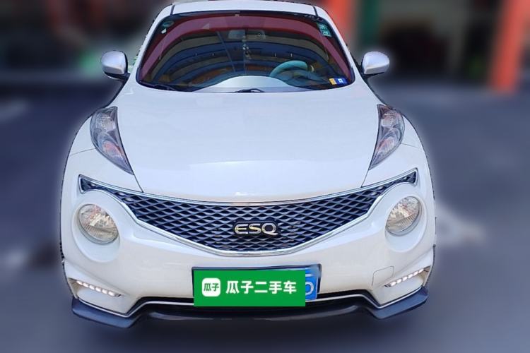 Used Infiniti ESQ 2014 1.6L Spontaneous Edition Front