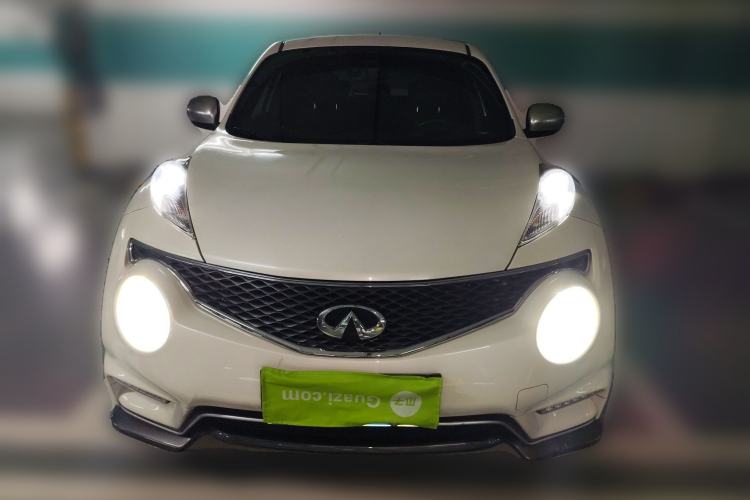 Used Infiniti ESQ 2014 1.6L Spontaneous Edition Front