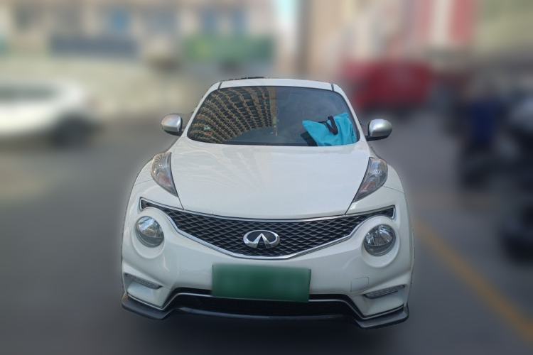 Used Infiniti ESQ 2014 1.6L Spontaneous Edition Front