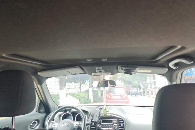 Used Infiniti ESQ 2014 1.6L Spontaneous Edition Headliner