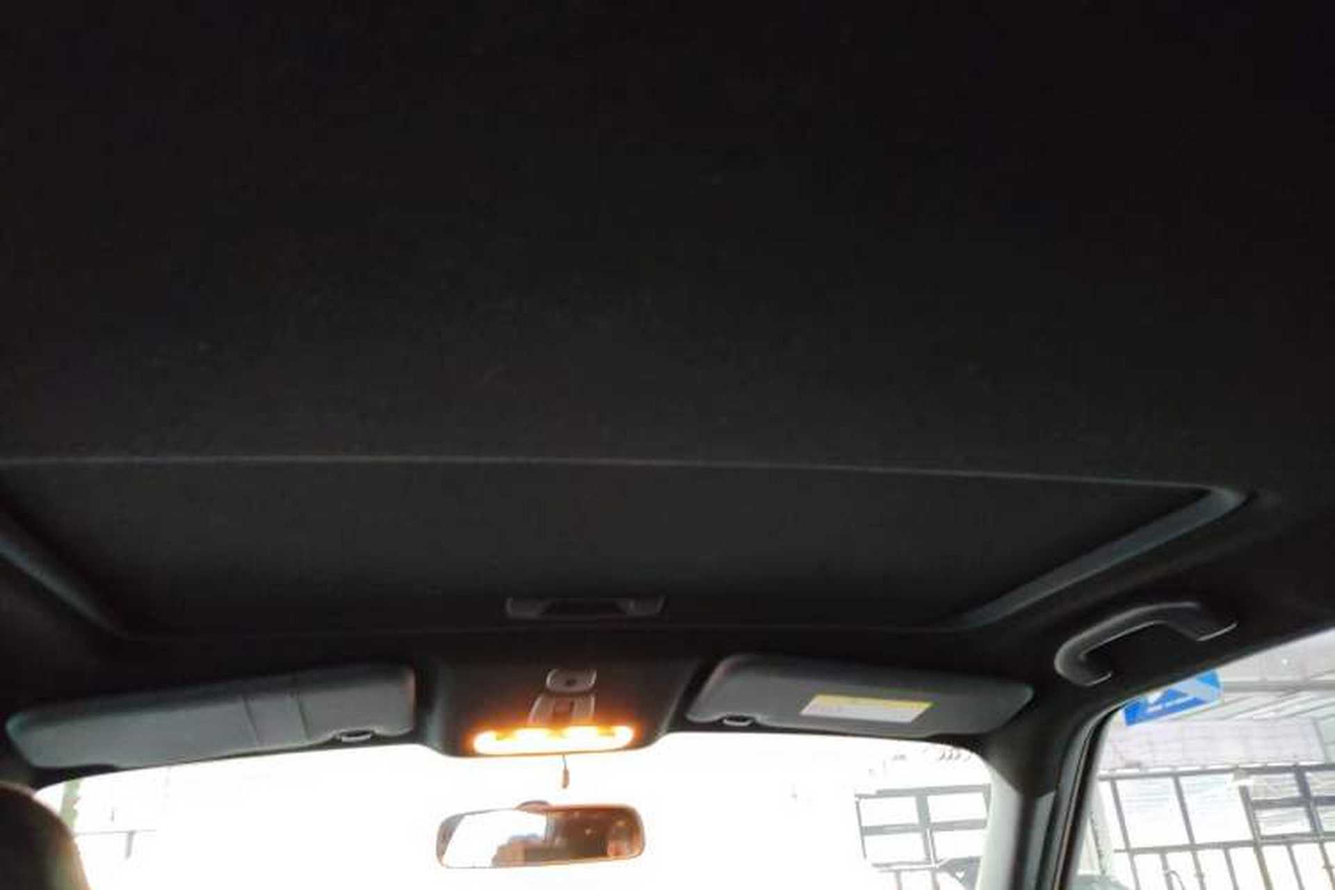 Used Infiniti ESQ 2014 1.6L Spontaneous Edition Headliner