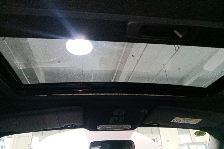 Used Infiniti ESQ 2014 1.6L Spontaneous Edition Headliner