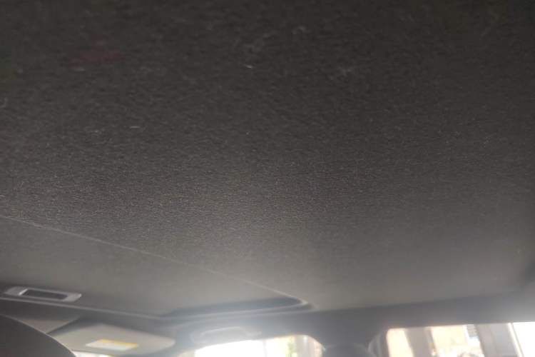 Used Infiniti ESQ 2014 1.6L Spontaneous Edition Headliner
