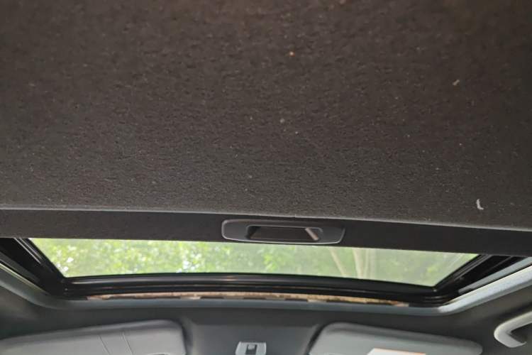 Used Infiniti ESQ 2014 1.6T Dynamic Edition Headliner