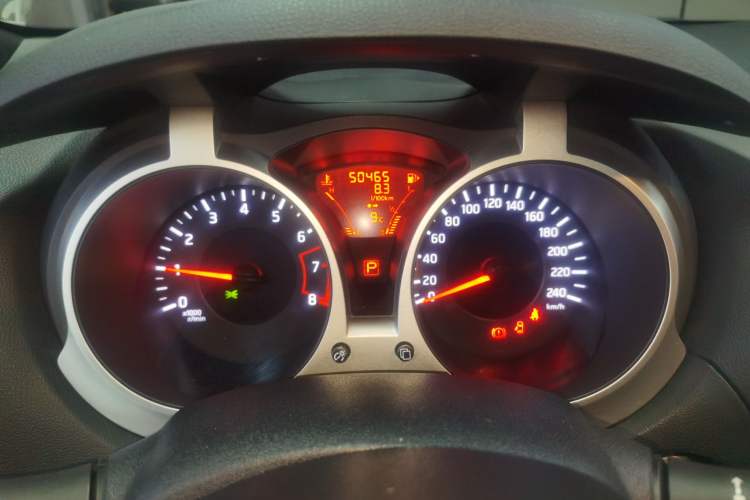 Used Infiniti ESQ 2014 1.6L Spontaneous Edition Instrument Cluster