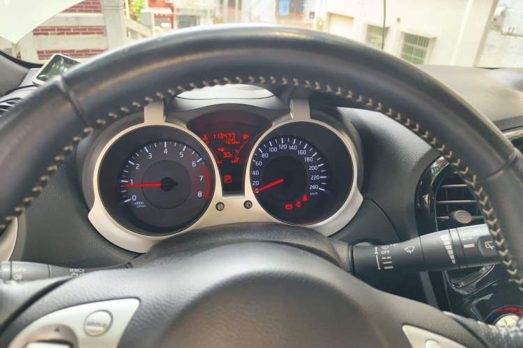 Used Infiniti ESQ 2014 1.6L Spontaneous Edition Instrument Cluster