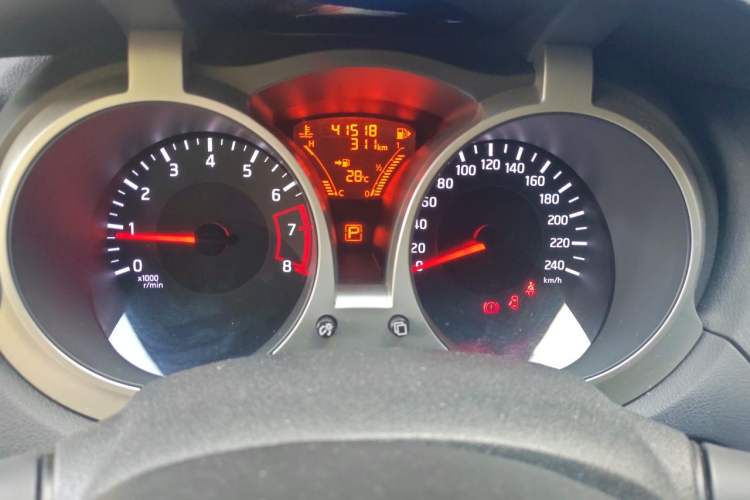 Used Infiniti ESQ 2014 1.6L Spontaneous Edition Instrument Cluster