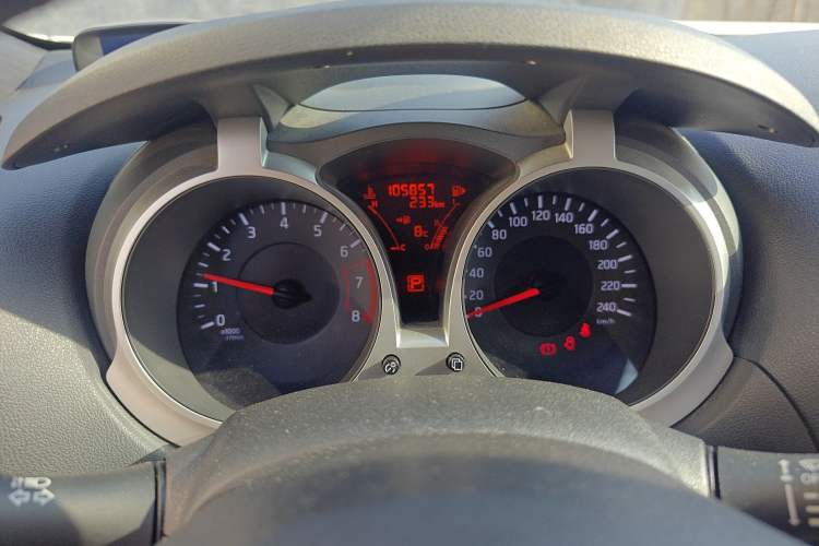 Used Infiniti ESQ 2014 1.6L Spontaneous Edition Instrument Cluster