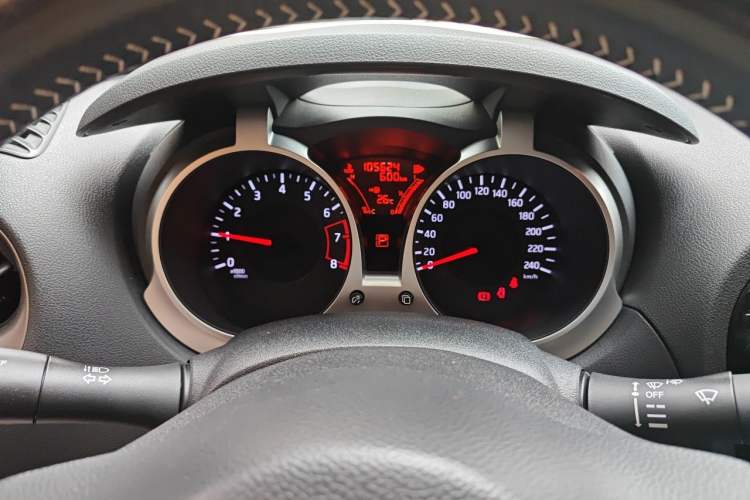 Used Infiniti ESQ 2014 1.6L Spontaneous Edition Instrument Cluster