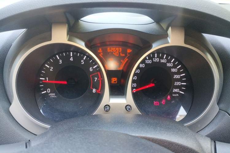 Used Infiniti ESQ 2014 1.6L Spontaneous Edition Instrument Cluster