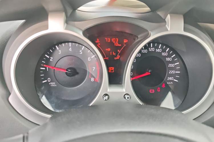 Used Infiniti ESQ 2014 1.6L Spontaneous Edition Instrument Cluster