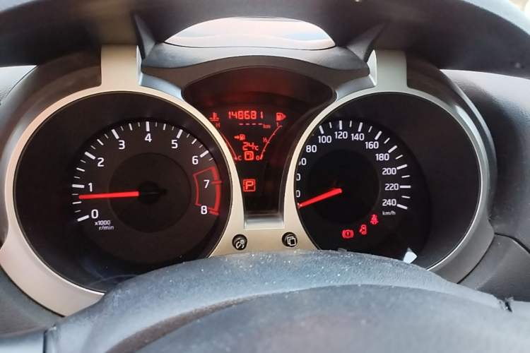 Used Infiniti ESQ 2014 1.6L Spontaneous Edition Instrument Cluster