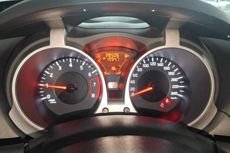 Used Infiniti ESQ 2014 1.6L Spontaneous Edition Instrument Cluster