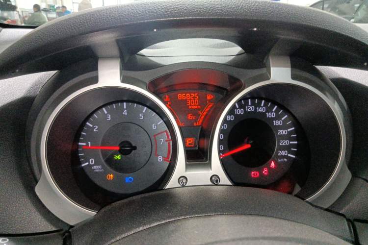 Used Infiniti ESQ 2014 1.6L Spontaneous Edition Instrument Cluster