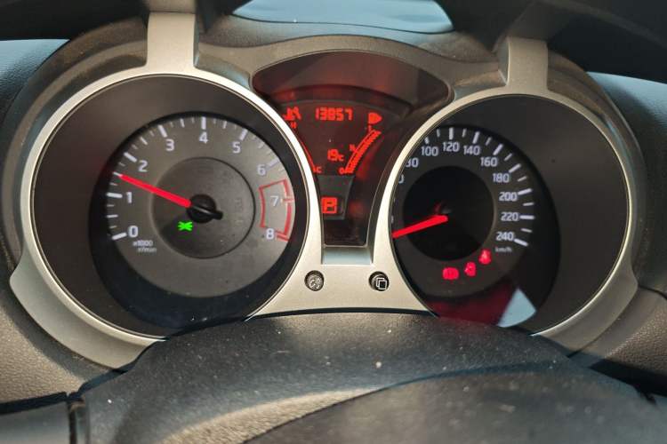 Used Infiniti ESQ 2014 1.6L Spontaneous Edition Instrument Cluster