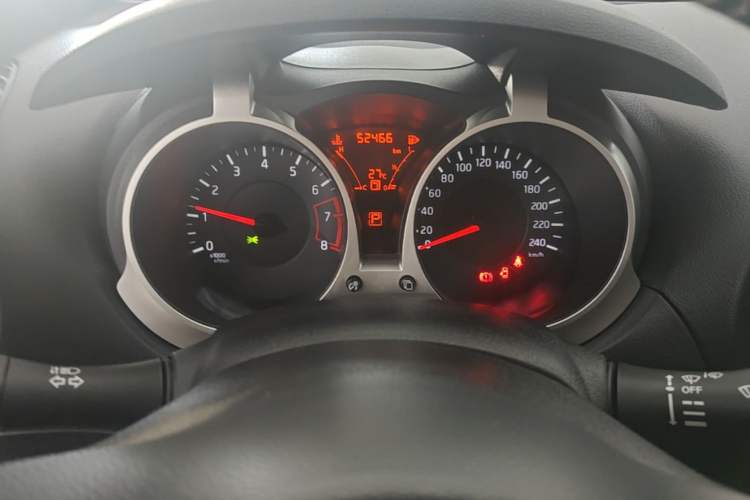 Used Infiniti ESQ 2014 1.6L Spontaneous Edition Instrument Cluster