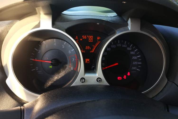 Used Infiniti ESQ 2014 1.6L Spontaneous Edition Instrument Cluster