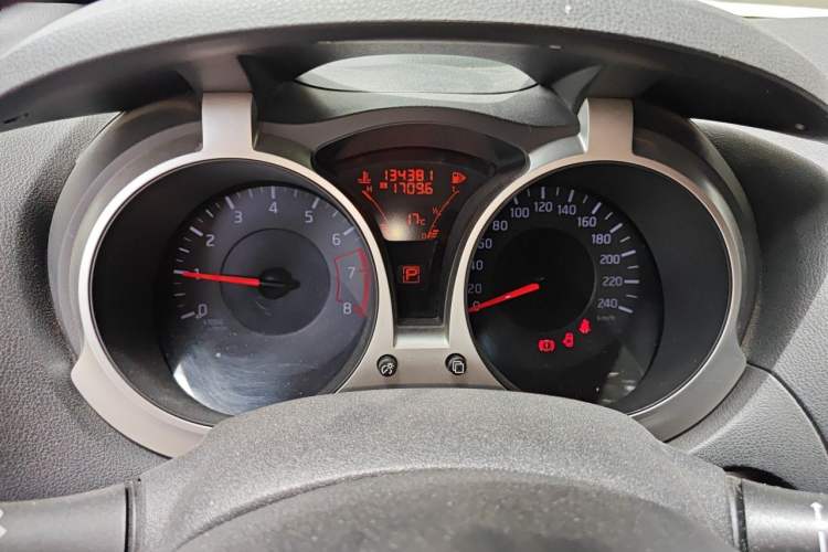Used Infiniti ESQ 2014 1.6T Dynamic Edition Instrument Cluster