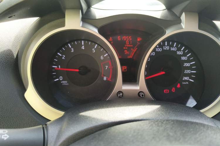 Used Infiniti ESQ 2014 1.6L Spontaneous Edition Instrument Cluster