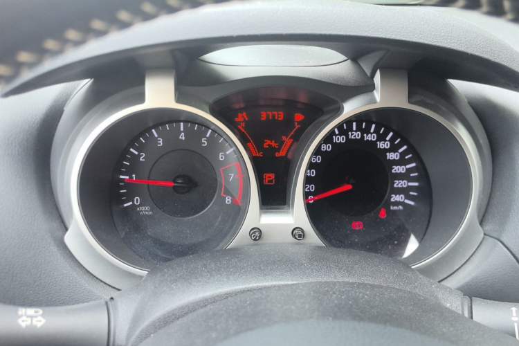 Used Infiniti ESQ 2014 1.6L Spontaneous Edition Instrument Cluster