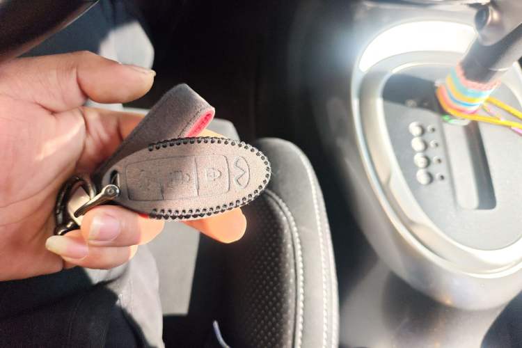 Used Infiniti ESQ 2014 1.6L Spontaneous Edition Interior 1