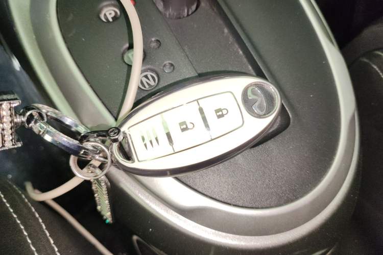 Used Infiniti ESQ 2014 1.6L Spontaneous Edition Interior 1