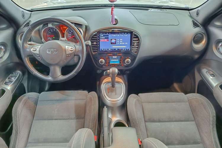 Used Infiniti ESQ 2014 1.6L Spontaneous Edition Interior 1