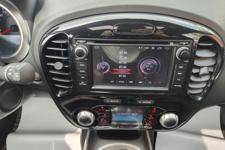 Used Infiniti ESQ 2014 1.6L Spontaneous Edition Interior 3