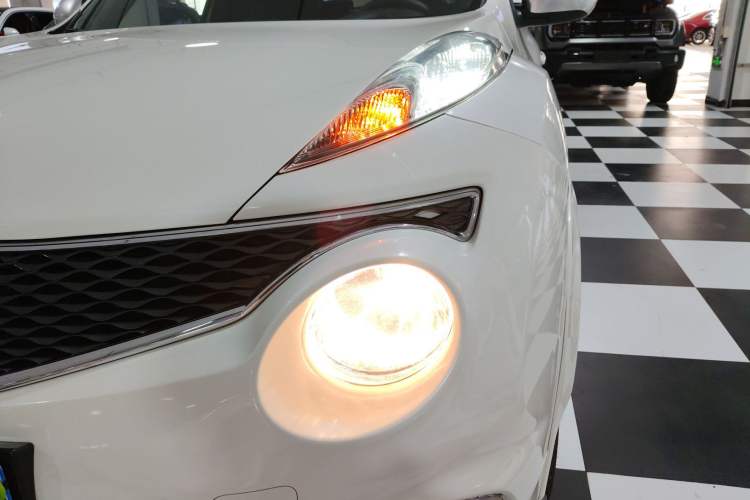 Used Infiniti ESQ 2014 1.6L Spontaneous Edition Left Front Headlight