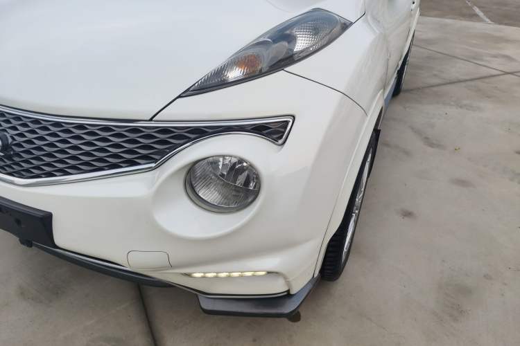 Used Infiniti ESQ 2014 1.6L Luxury Edition Left Front Headlight