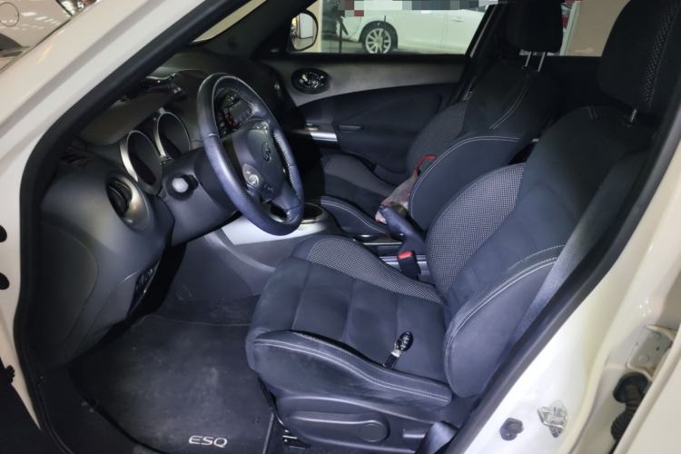Used Infiniti ESQ 2014 1.6L Spontaneous Edition Left Front Seat