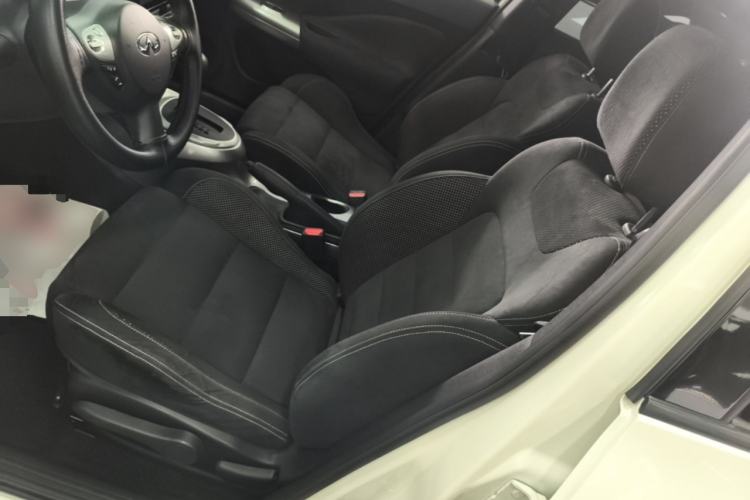 Used Infiniti ESQ 2014 1.6L Spontaneous Edition Left Front Seat