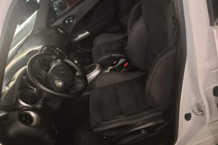 Used Infiniti ESQ 2014 1.6L Spontaneous Edition Left Front Seat