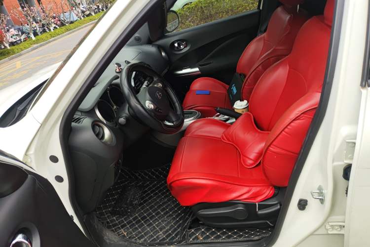 Used Infiniti ESQ 2014 1.6L Spontaneous Edition Left Front Seat