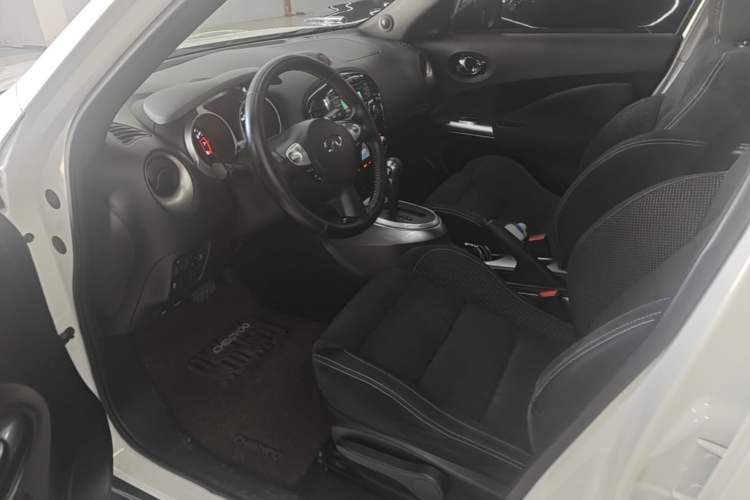 Used Infiniti ESQ 2014 1.6L Spontaneous Edition Left Front Seat