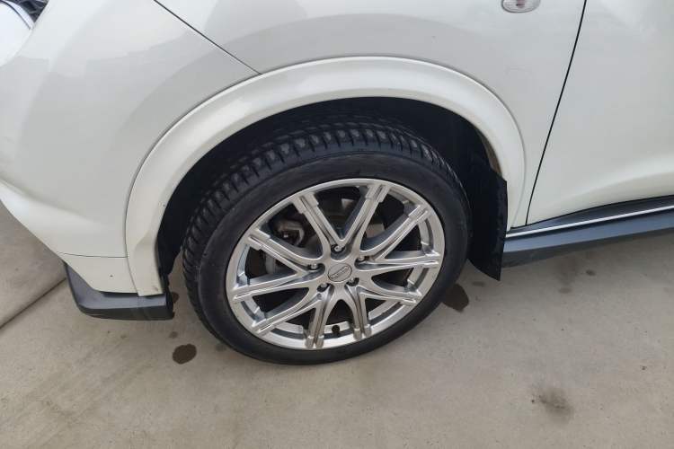 Used Infiniti ESQ 2014 1.6L Luxury Edition Left Front Wheel Hub