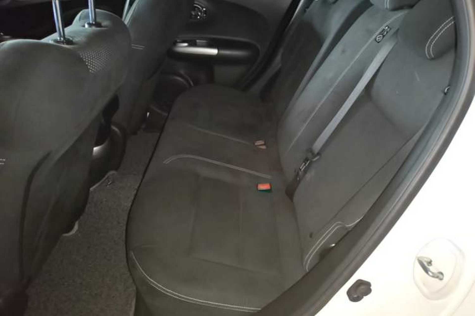 Used Infiniti ESQ 2014 1.6L Spontaneous Edition Left Rear Seat