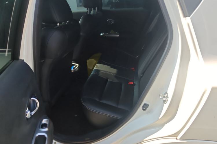 Used Infiniti ESQ 2014 1.6L Luxury Edition Left Rear Seat