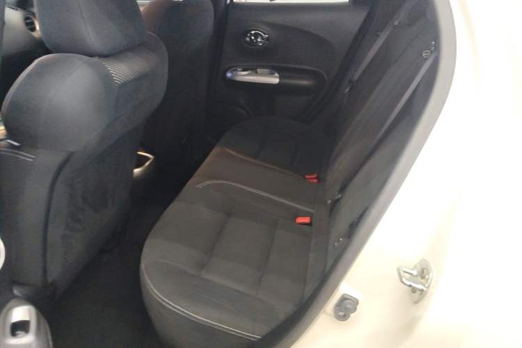 Used Infiniti ESQ 2014 1.6L Spontaneous Edition Left Rear Seat