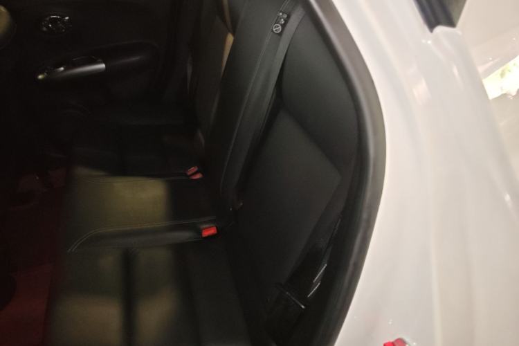 Used Infiniti ESQ 2014 1.6L Luxury Edition Left Rear Seat