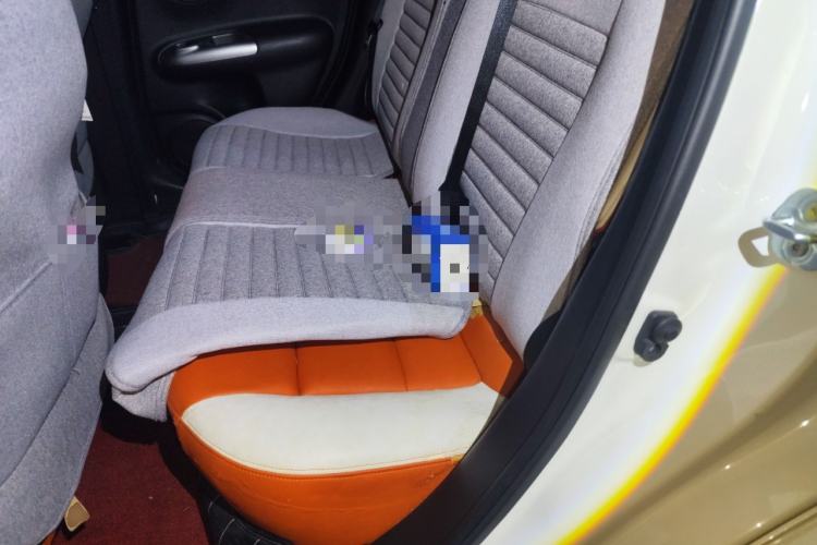 Used Infiniti ESQ 2014 1.6L Spontaneous Edition Left Rear Seat