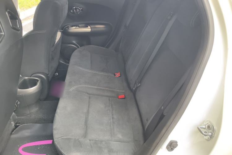 Used Infiniti ESQ 2014 1.6L Spontaneous Edition Left Rear Seat