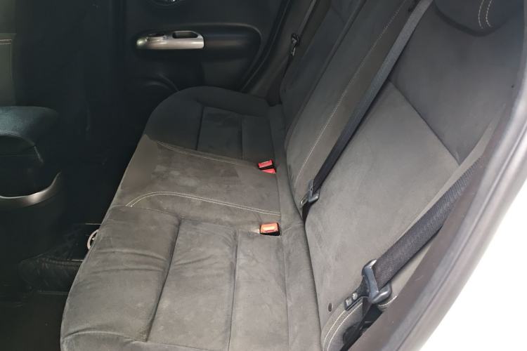 Used Infiniti ESQ 2014 1.6L Spontaneous Edition Left Rear Seat