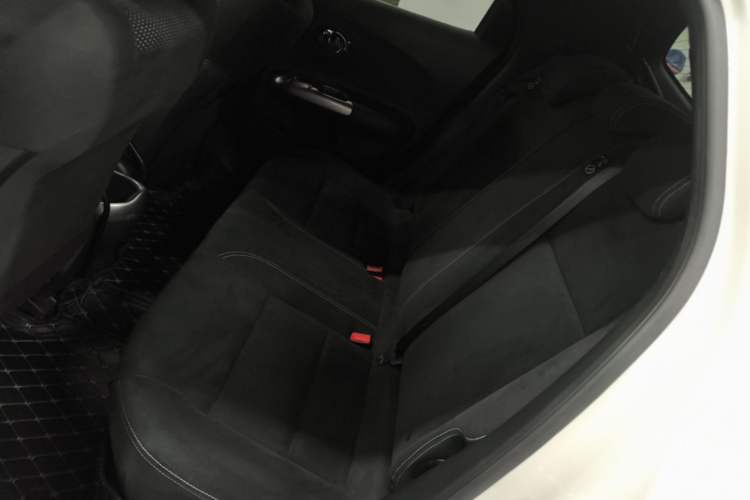 Used Infiniti ESQ 2014 1.6L Spontaneous Edition Left Rear Seat
